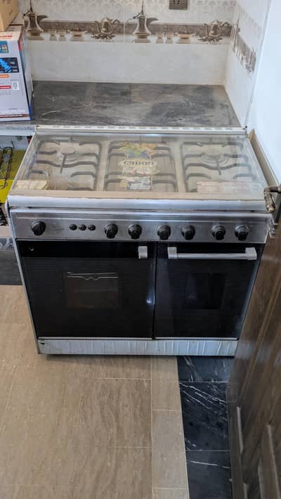 Canon Cooking Range (5 Burners) Good Condition