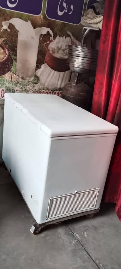 D Freezers