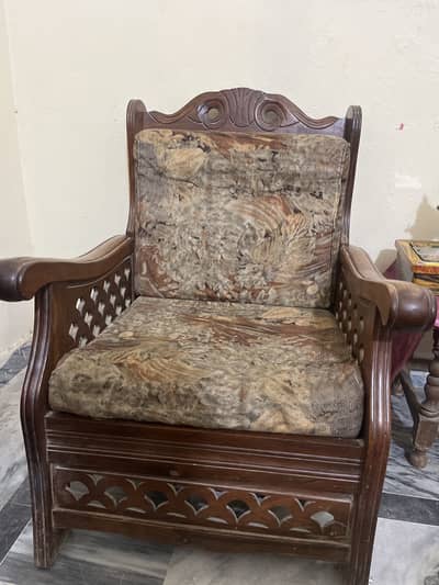 5 seater sofa set for urgent sale