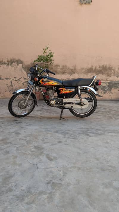 CG-125 2021 Model black color