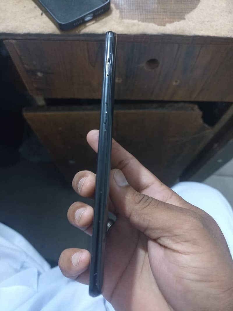One Plus 6T 3