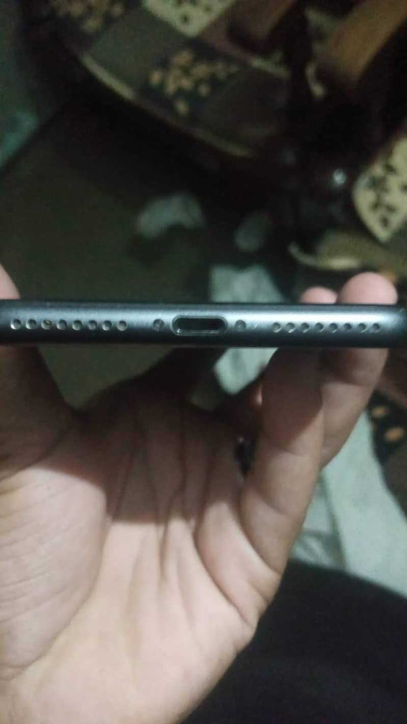 iPhone 8 Plus jv 0