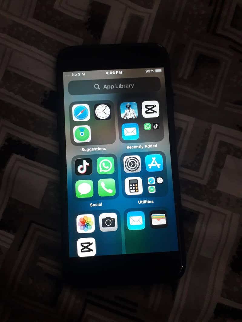 Apple iPhone 7 3