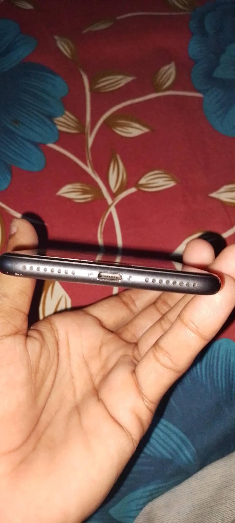 Apple iPhone 8 Plus 4