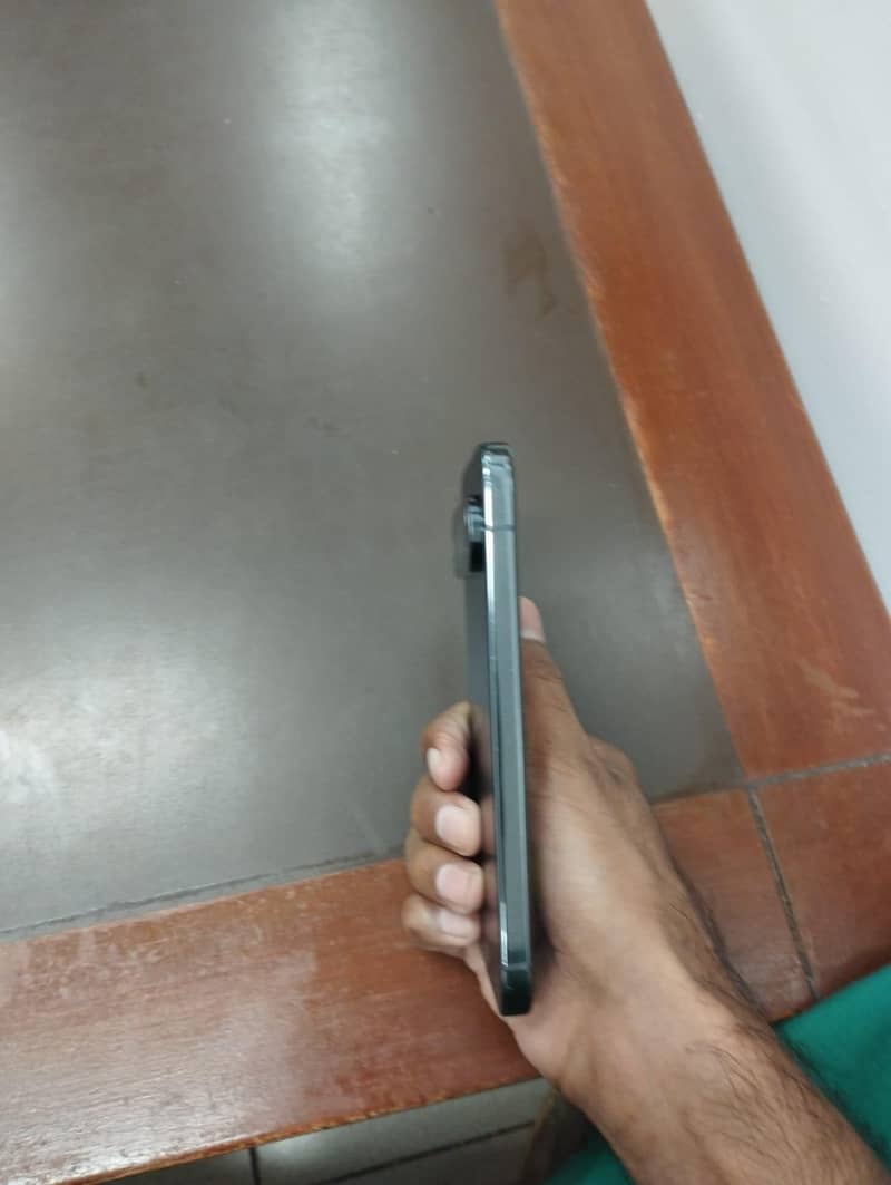 Google Pixel 9 Pro 2