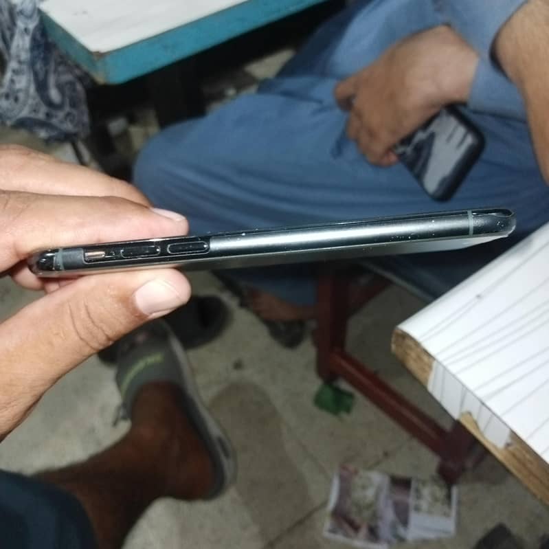 iPhone elewin pro 1