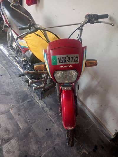 bio matric ni h Honda CD dream h for sell