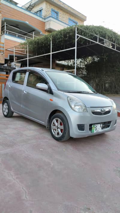 Daihatsu Mira 2012