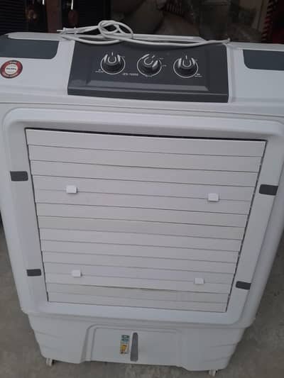 Izone Cooler Izn-16000 for sale few week used only