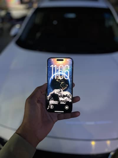 Apple iPhone 15 Pro Max J. V