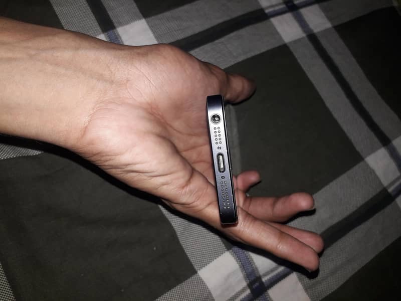 Apple iPhone 5 1