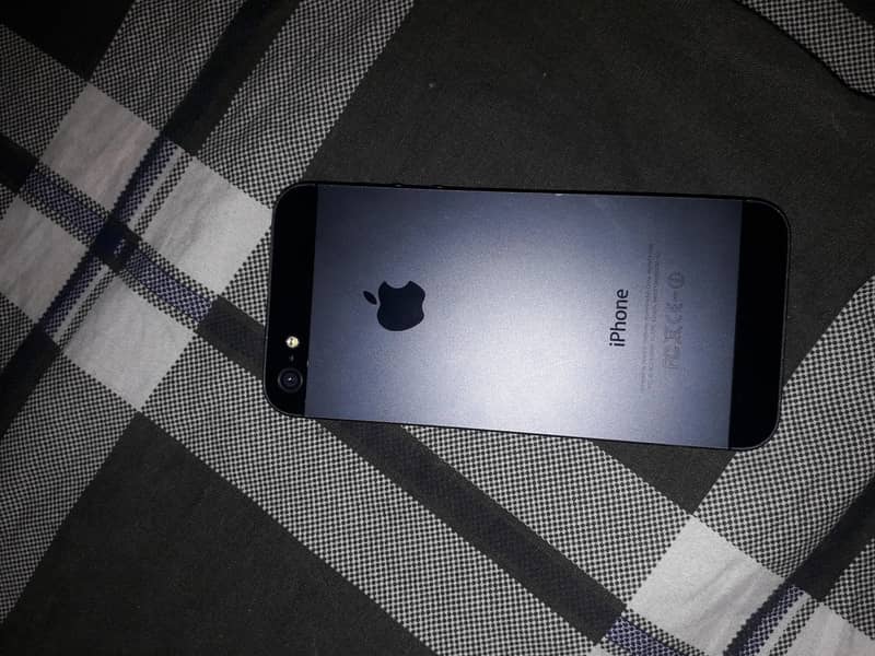 Apple iPhone 5 3