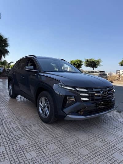 Hyundai Tucson hybrid signature