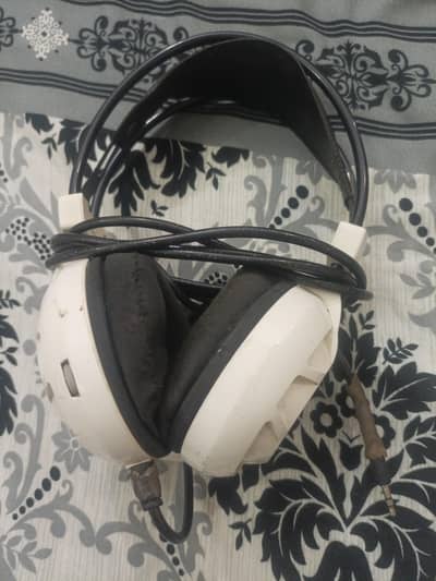 Headphone