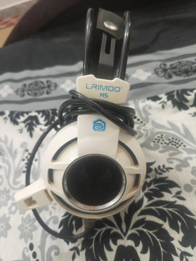 Headphone 1
