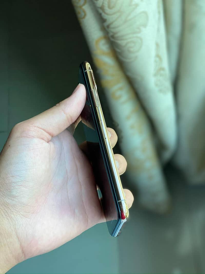 iphone xs 5