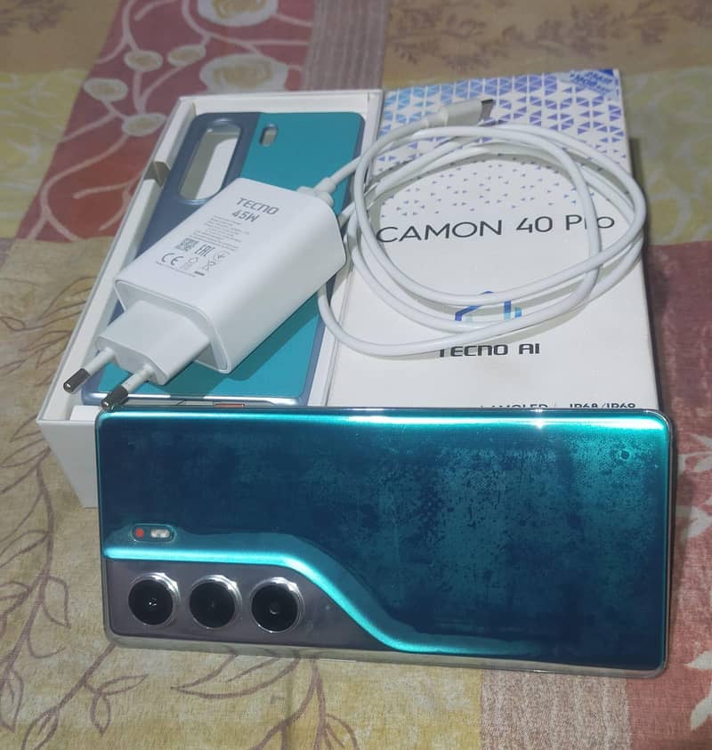 Tecno CAMON 40 Pro 2