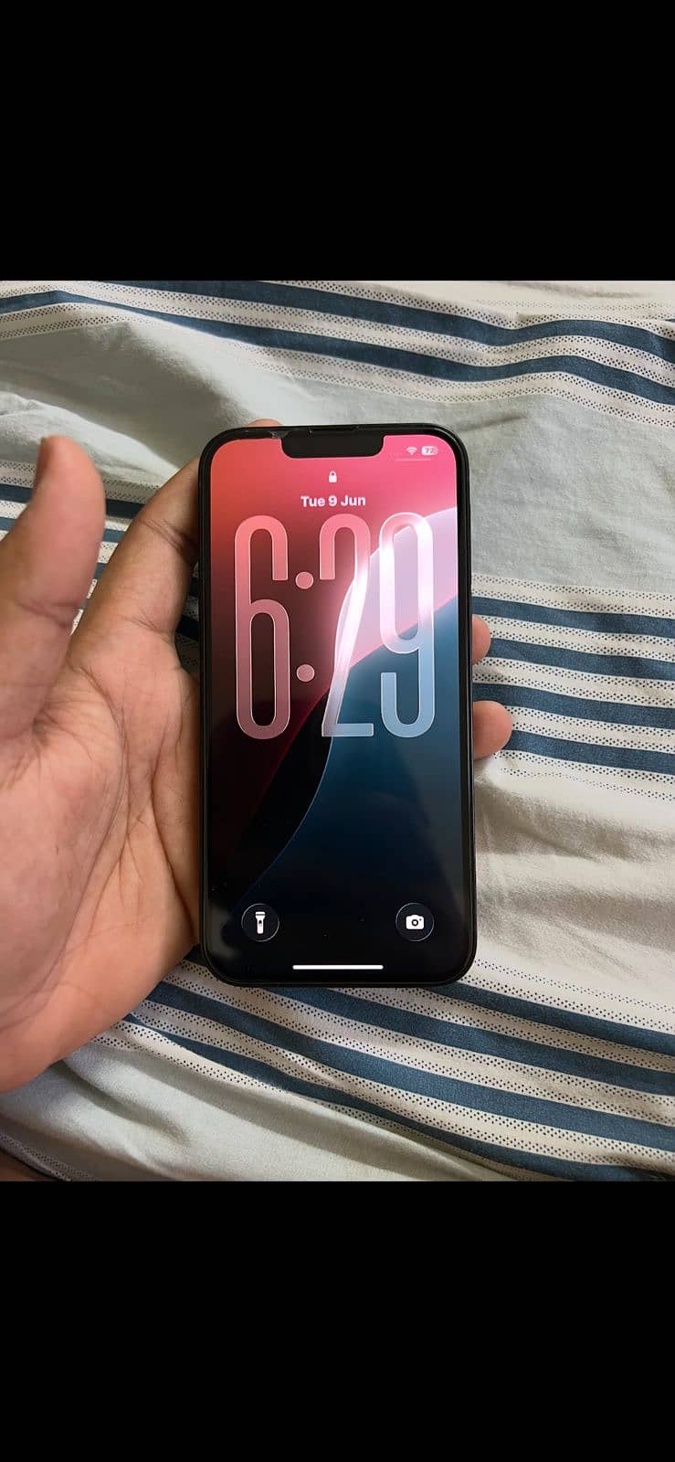 Apple iPhone 13 0