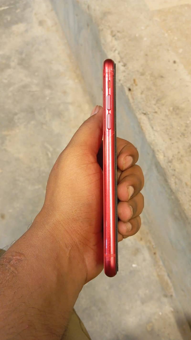 Apple iPhone 11 3