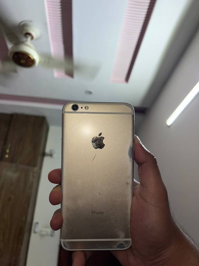 Apple iPhone 6 Plus 1