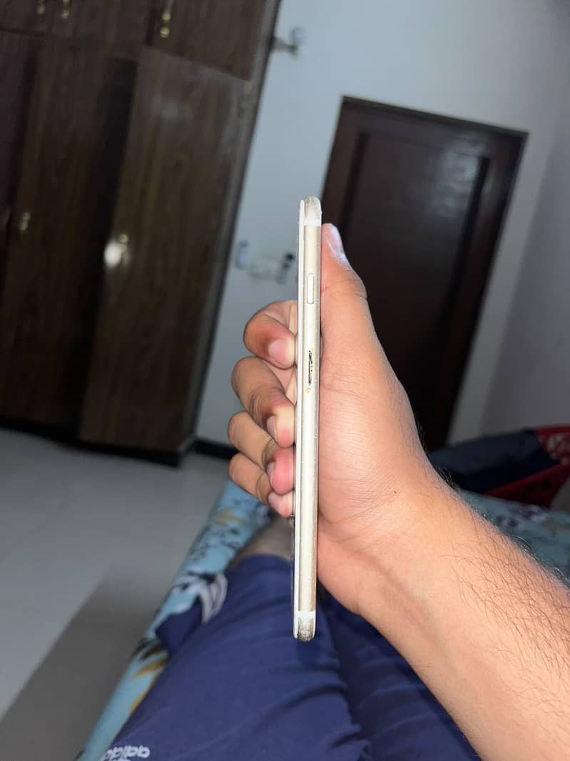 Apple iPhone 6 Plus 2
