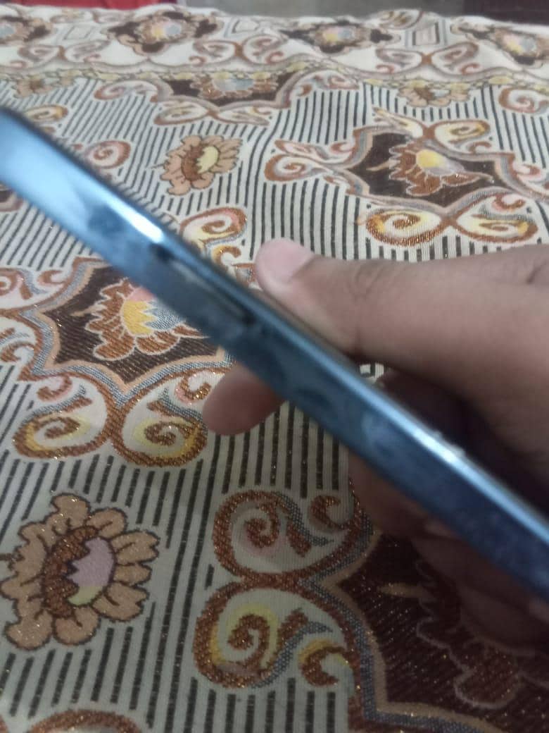 Tecno CAMON 20 2