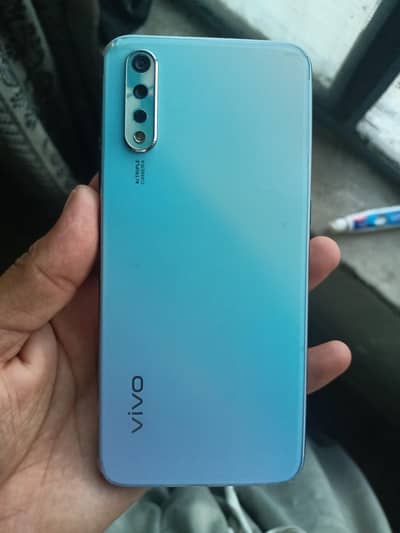 Vivo S1