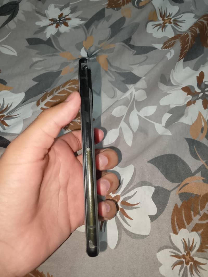 Google Pixel 6a 4