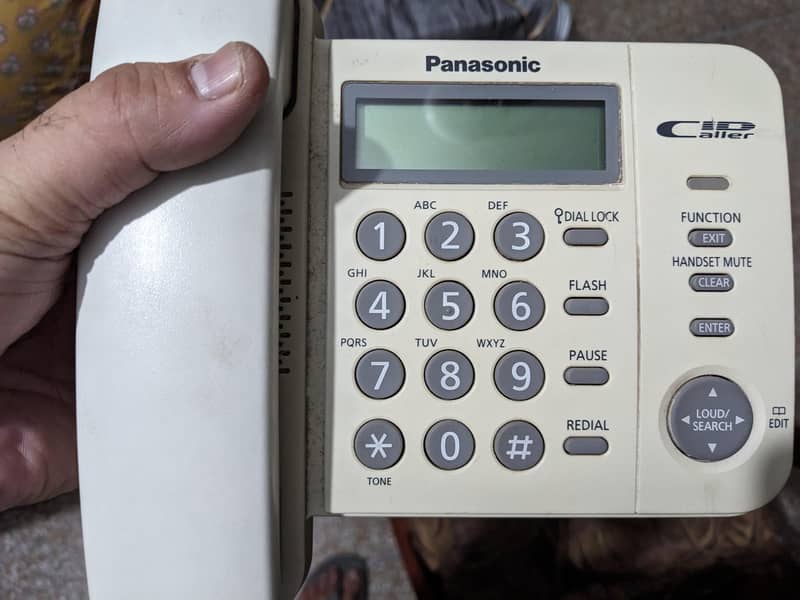 Telephone 0