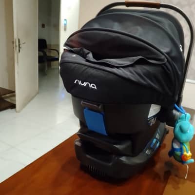 Car Seat||Base Included||Rear-Facing / and  baby swing