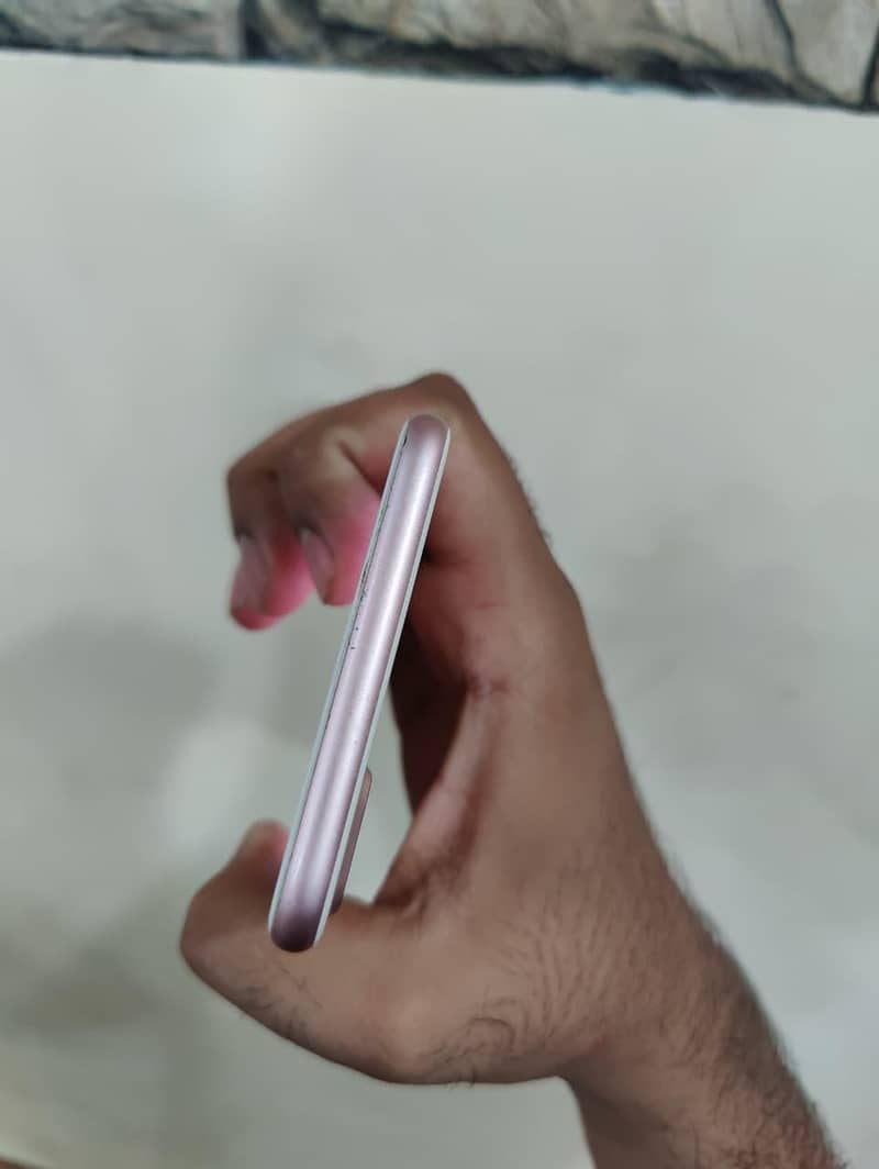 Apple iPhone 7 Plus 1