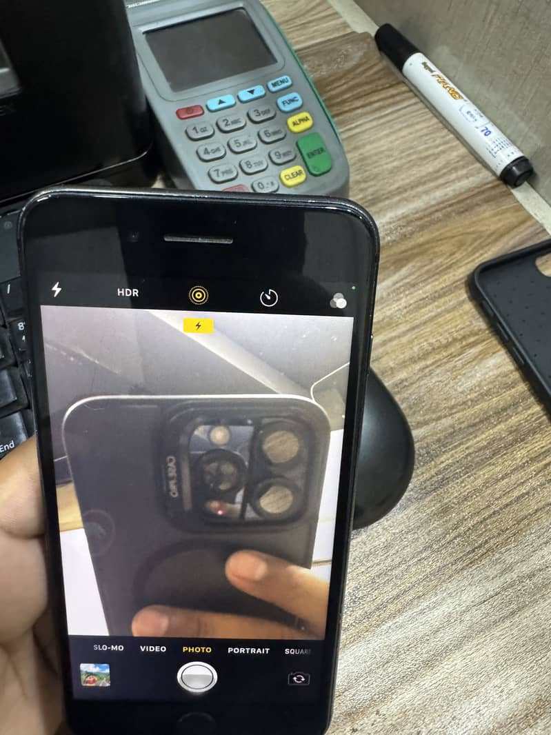Apple iPhone 7 Plus 1