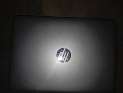 HP Elitebook 820 g3 core i5 6th generation Touch&Type 10/10 Condition