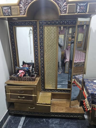 Used Bed And Dressing