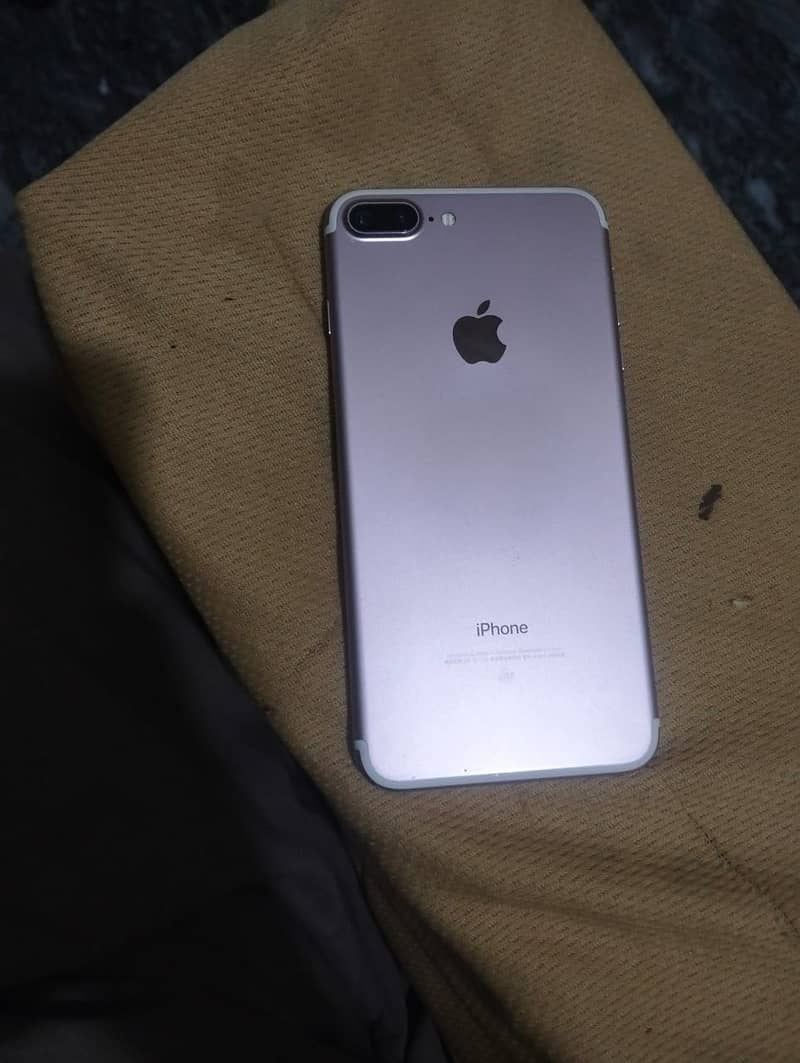 Apple iPhone 7 Plus 2