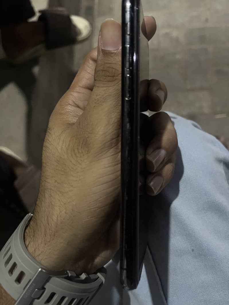 Apple iPhone X 5