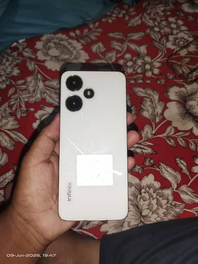 Infinix Hot 30 Play