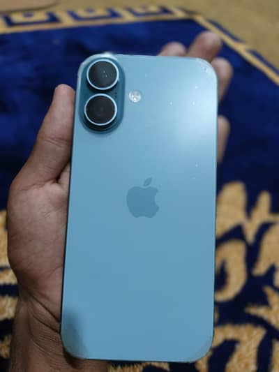 Apple iPhone 16