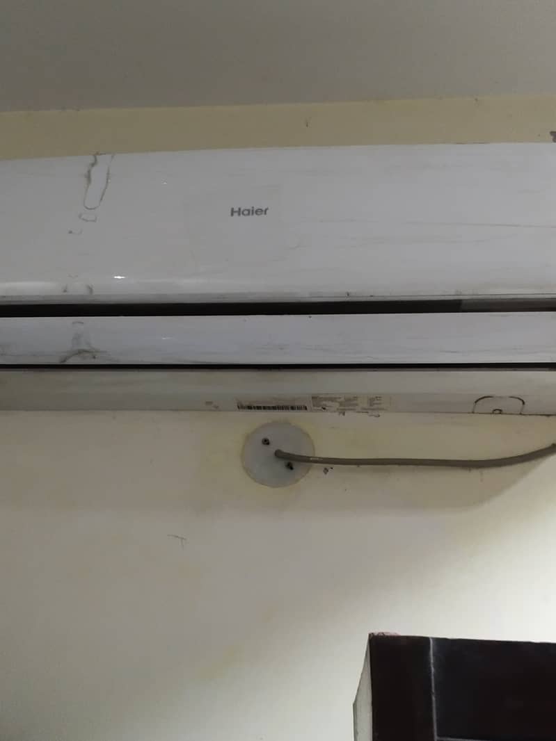 Haier split ac . Full working . Condition 10/10 0