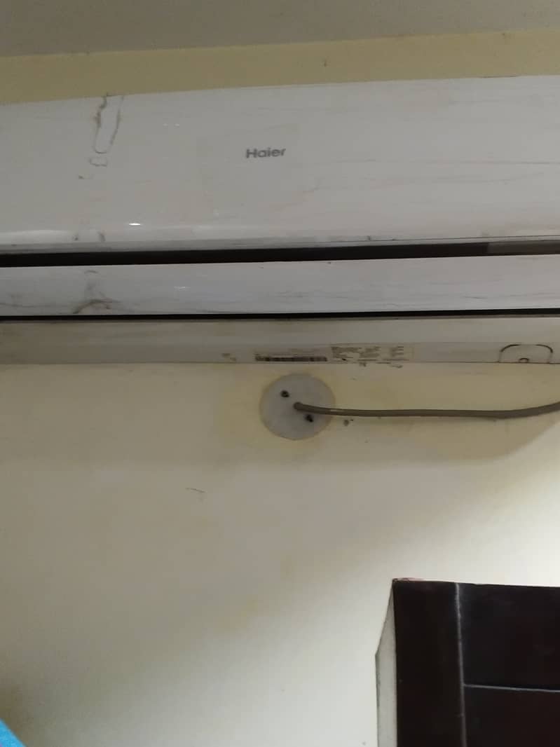 Haier split ac . Full working . Condition 10/10 3