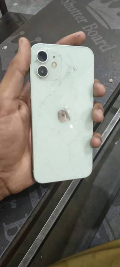 Apple iPhone 12