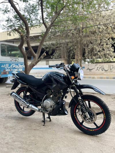 Yamaha YBR G 125