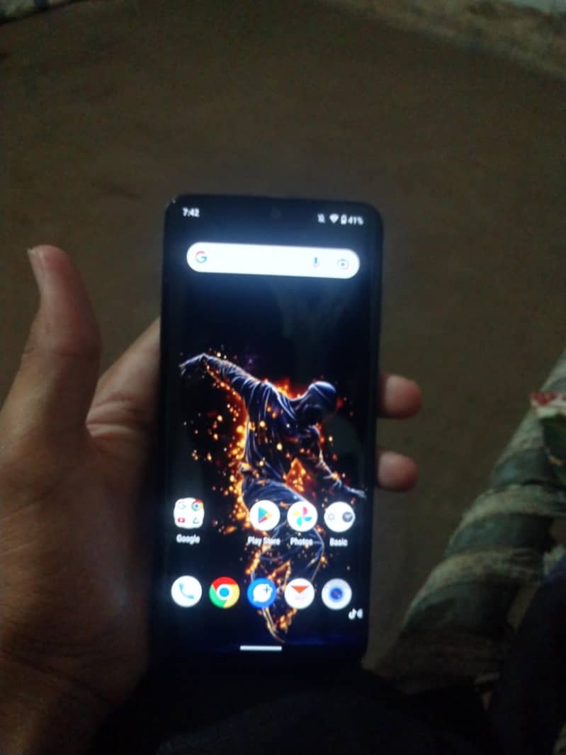 Sharp Aquos Zero 2 1