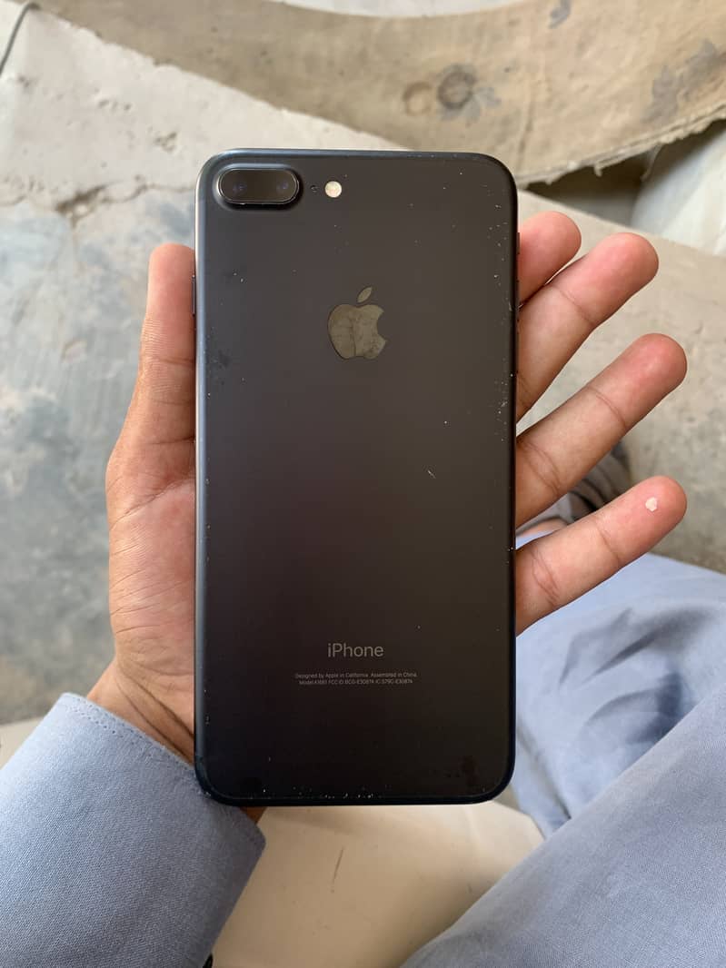 Apple iPhone 7 Plus 4