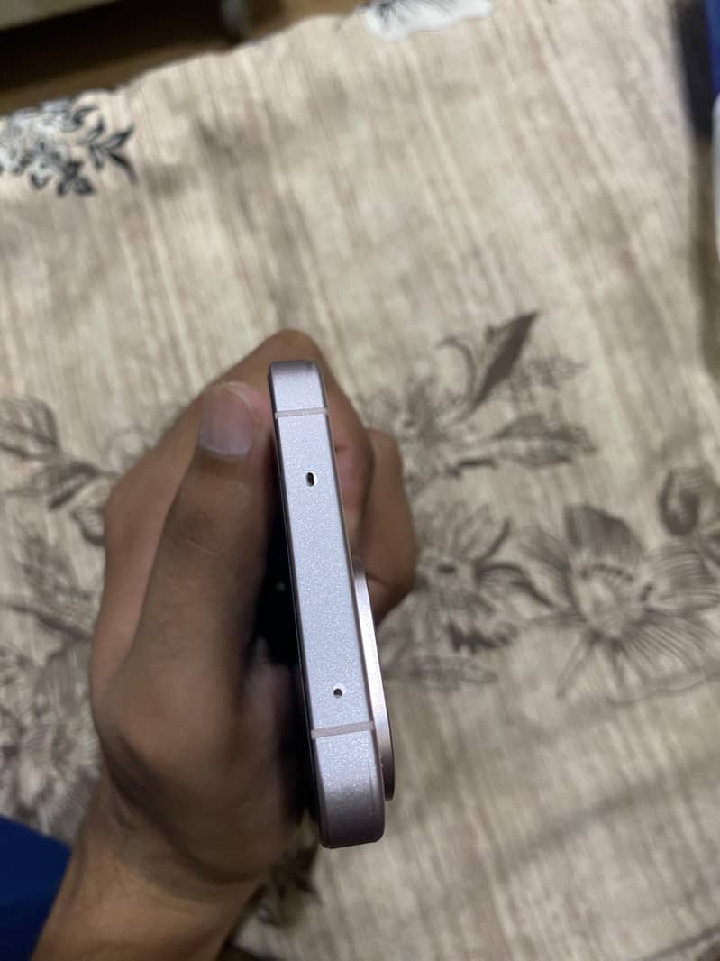One Plus 13s 5