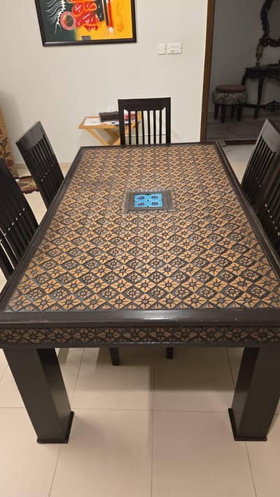 Dinning Table with 6 x Chairs