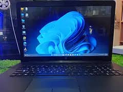 HP Laptop i5-8265U