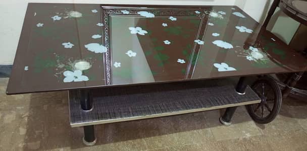 Nai Ki Tarha Center table