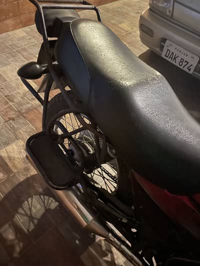 Suzuki GS 150 Red Color - 2015