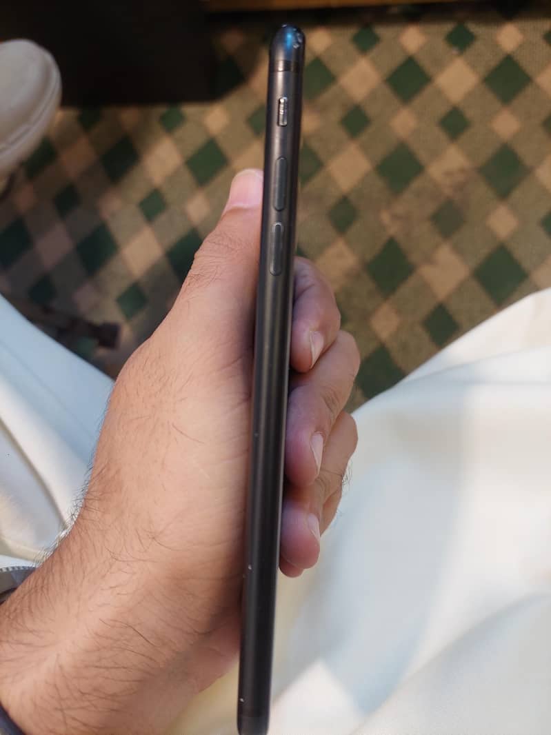 Apple iPhone 7 Plus 2